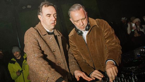2MANYDJS