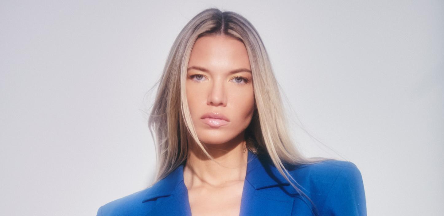 MELANIE RIBBE | Abarset